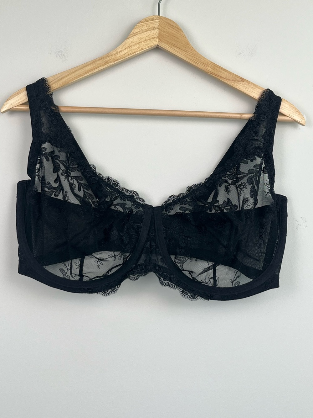 Soma Sensuous Embroidered Balconette black sheer lace underwire bra, 38G.